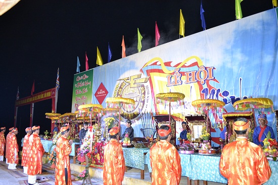 Quang cảnh khu vực trung tâm lễ hội Thanh minh.